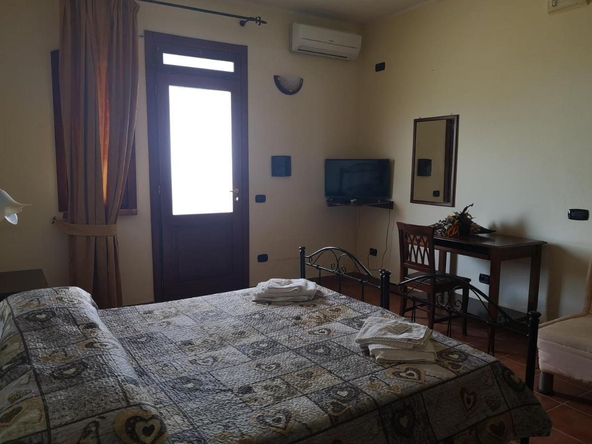 Agriturismo Catena Ciro ภายนอก รูปภาพ
