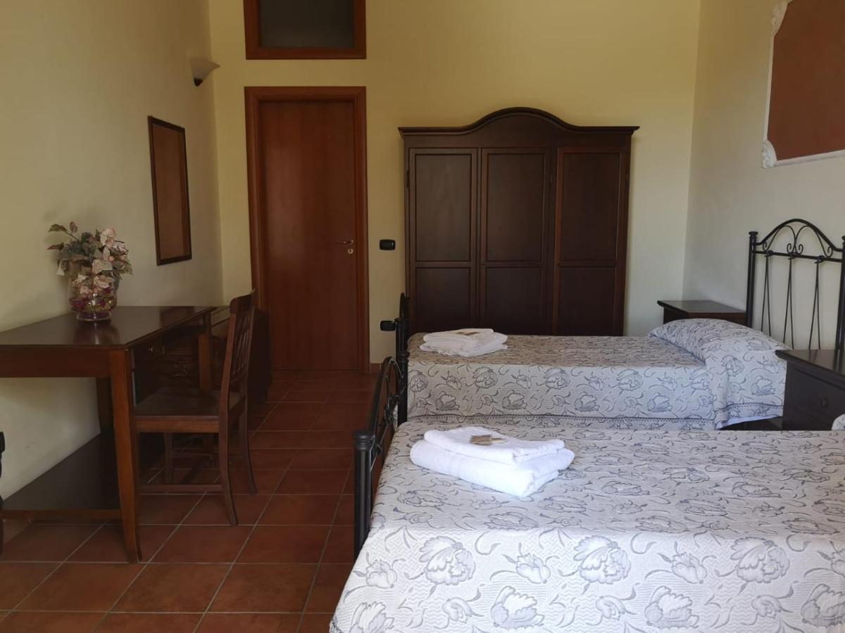 Agriturismo Catena Ciro ภายนอก รูปภาพ